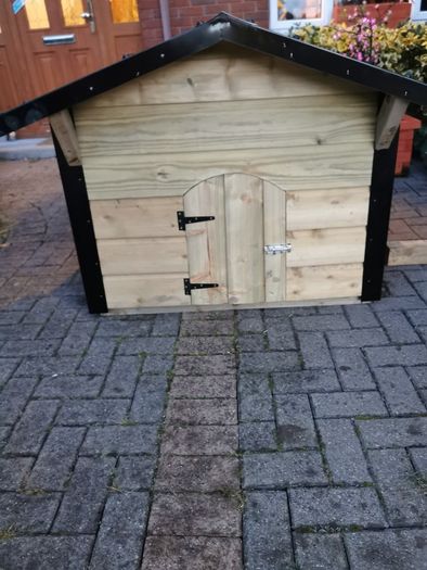 dog kennel