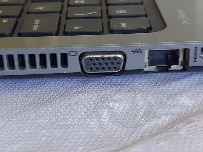 HP ProBook 455 G2, AMD A6 PRO-7050B R4, 5 Compute Cores 2C + 3G, 2.2GHz, 4 GB Ram, 300GB HDD, windows 10, Microsoft Edge, Chrome and VLC