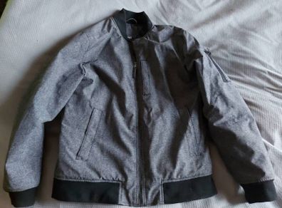 Mens fleece type jacket Size Medium (Free Delivery)