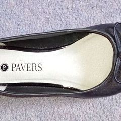 BRAND NEW Pavers shoes