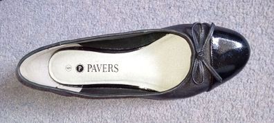 BRAND NEW Pavers shoes