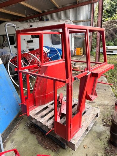 Massey Ferguson cab