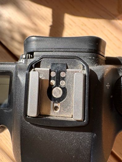 Canon EOS 5D Mark II 38k Shutter