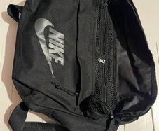 Nike Tech 10L Nylon Fanny Pack Hip Pack Adjustable Strap Black/Anthracite Casual nike crossbody shoulder tech bag brand new