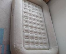 Kids air bed