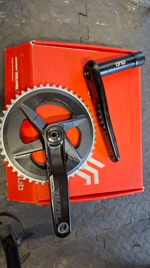 SRAM Rival AXS Dub Crankset