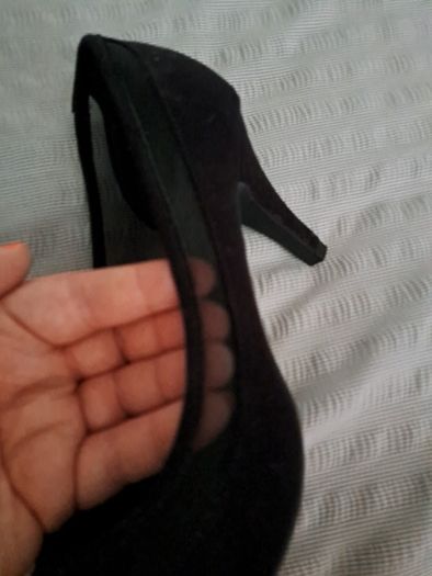 wide fit shoe