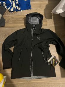 Arc'teryx goretex waterproof coat