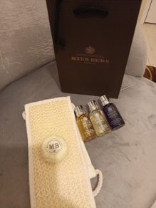Luxury molten brown skincare set
