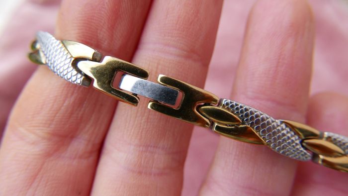 Magnetic Therapy Stainless Steel Silver Gold Black Bangle Wristband  Jewelry Bracelet 19,5cm