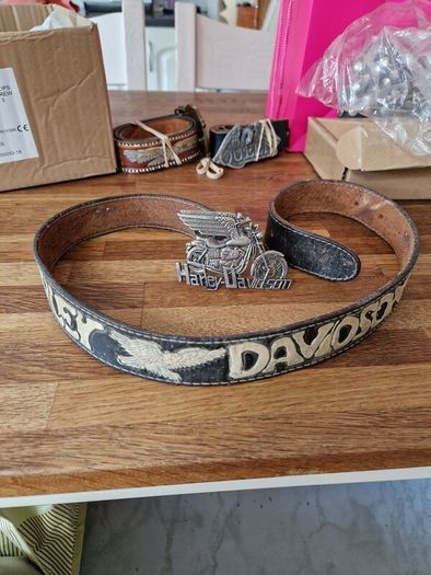 Vintage  Harley Davidson  belt and buckle