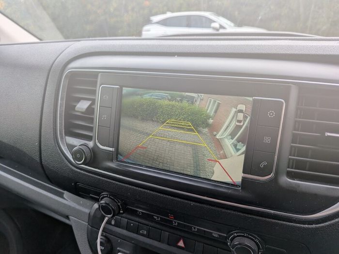 Peageot Expert Reverse Camera