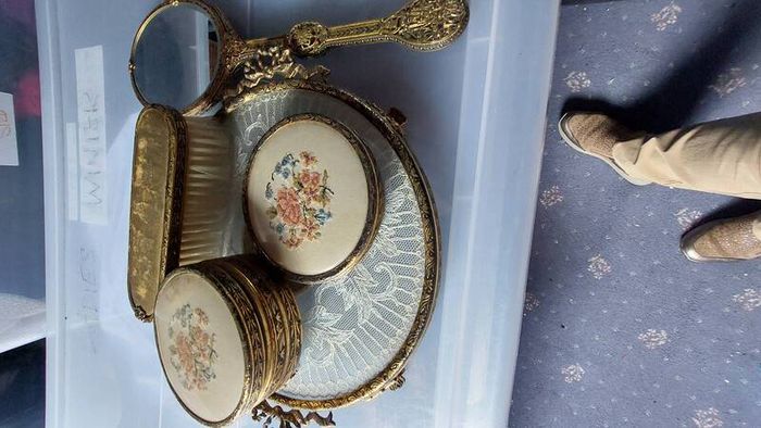 Antique dressing table set