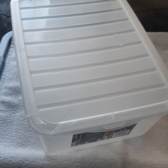 Tesco Boot Box 9.6L (10L) Cracked Lid