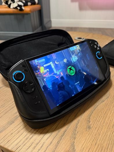 Legion Go 2 ZTE edition.