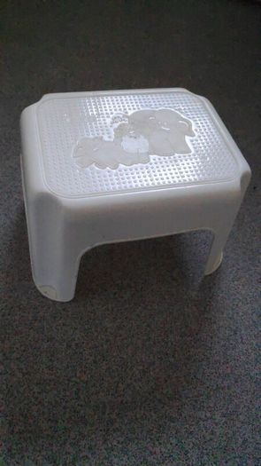 Bathroom stool