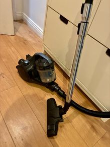 Vacuum Cleaner