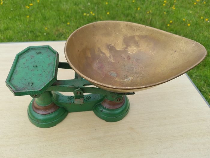 Vintage Metal Weighing Scales Cast Iron