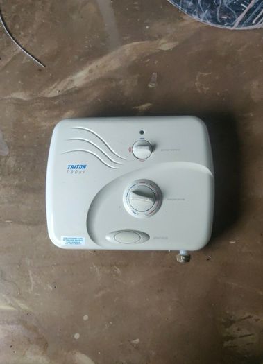 Triton shower