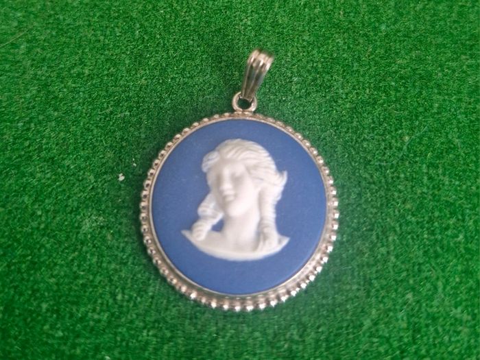 Vintage  Wedgwood Jasperware Pendant