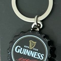 BRAND NEW Guinness Bottle Cap Keyring