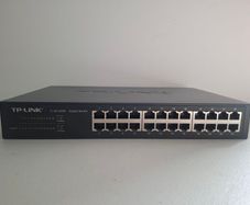 TP Link 24 Port Switch (Gigabit)