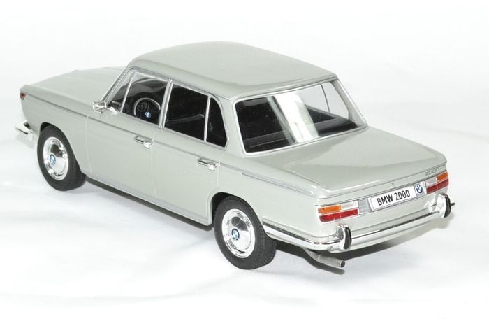 BMW - 2000 (type 121) 1966 1/18 New In Box