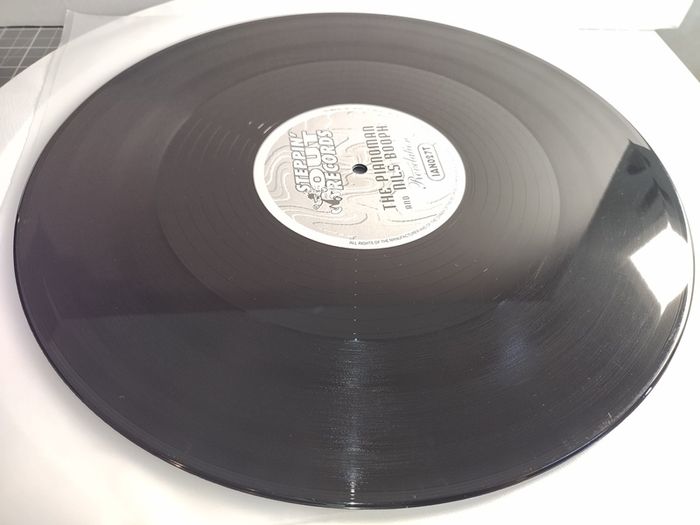 Piano Man - Revelation - Steppin' Out Records - Uk 90s Piano House Banger!