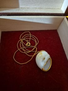 Vintage Shell Pendant and Necklace