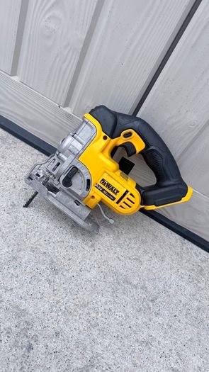 DeWalt XR cordless jigsaw