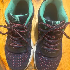 Pair of Ladies Trainers 61/2 (Kerrimor)