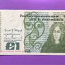 Irish one pound notes Image 2