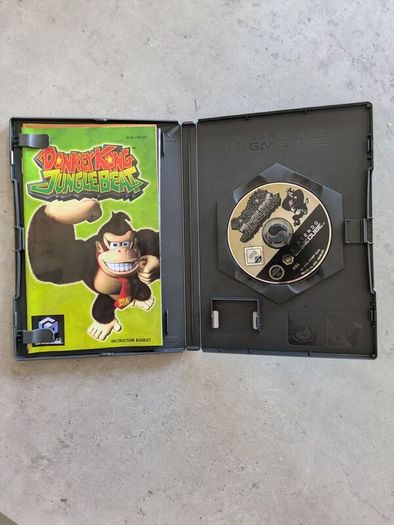 Donkey Kong Jungle Beat & Official DK Bongos Bundle GameCube (PAL CIB)