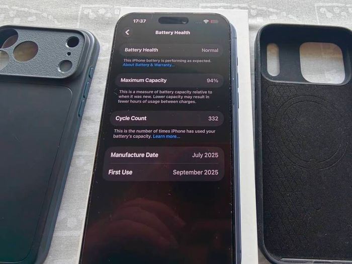 iPhone 17 Pro Max Blue Factory unlocked as new with screen protector and 2 cases