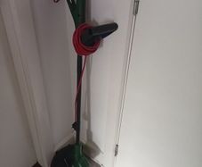 Bosch EasyGrassCut 26Trimmer corded with Nylon Line 3months old