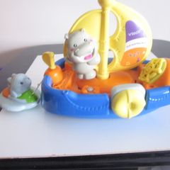 V Tech Pull/Play Musical Bath Boat