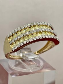 Gold Natural Yellow Diamond and White Diamond Ring