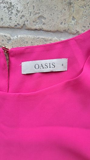 Oasis pink top