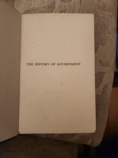 The History Of Government.  By Charles Petrie. Rare  First Edition 1929 Hardback In Good Condition. See Photos For Same.