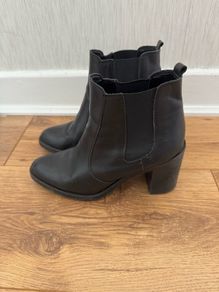 Leather ankle boots, size 37