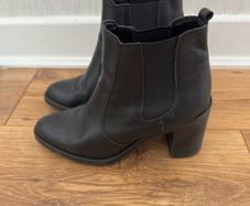 Leather ankle boots, size 37