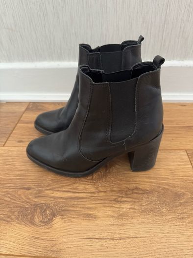 Leather ankle boots, size 37