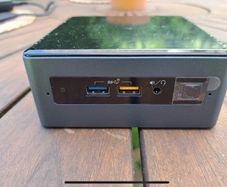 Intel Nuc8i3beh I3-8109u 8GB/128GB/64GB Iris Plus 655