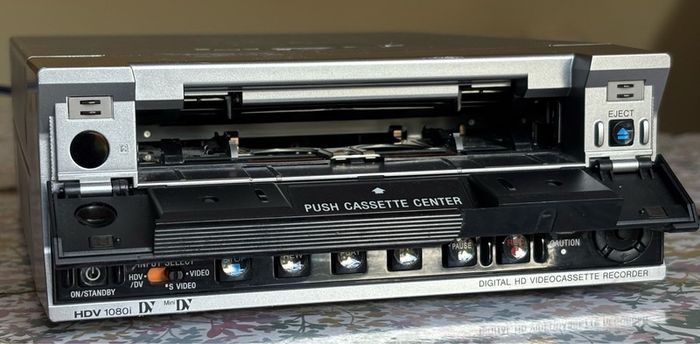 Sony hvr-m15 ae video player/recorder