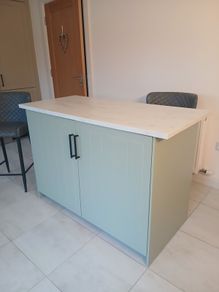 Custom kitchen island and chairs
