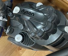 Dyson hoover