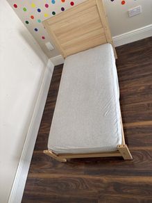 Toddler bed