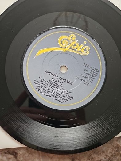 Michael Jackson 7" (Irish) - Beat It