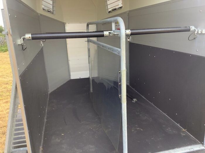Bockmann champion esprit horse box