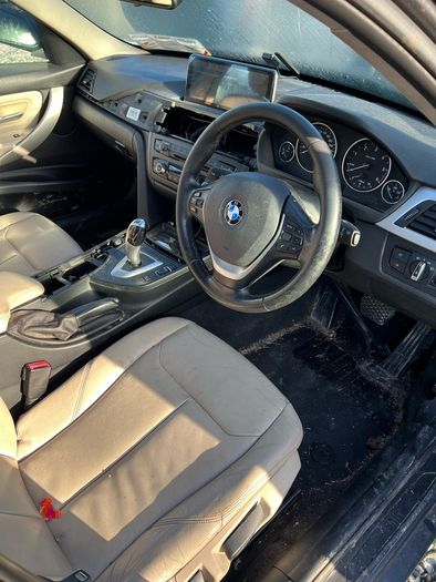Breaking bmw 320d 2015 f30 b39 3 series